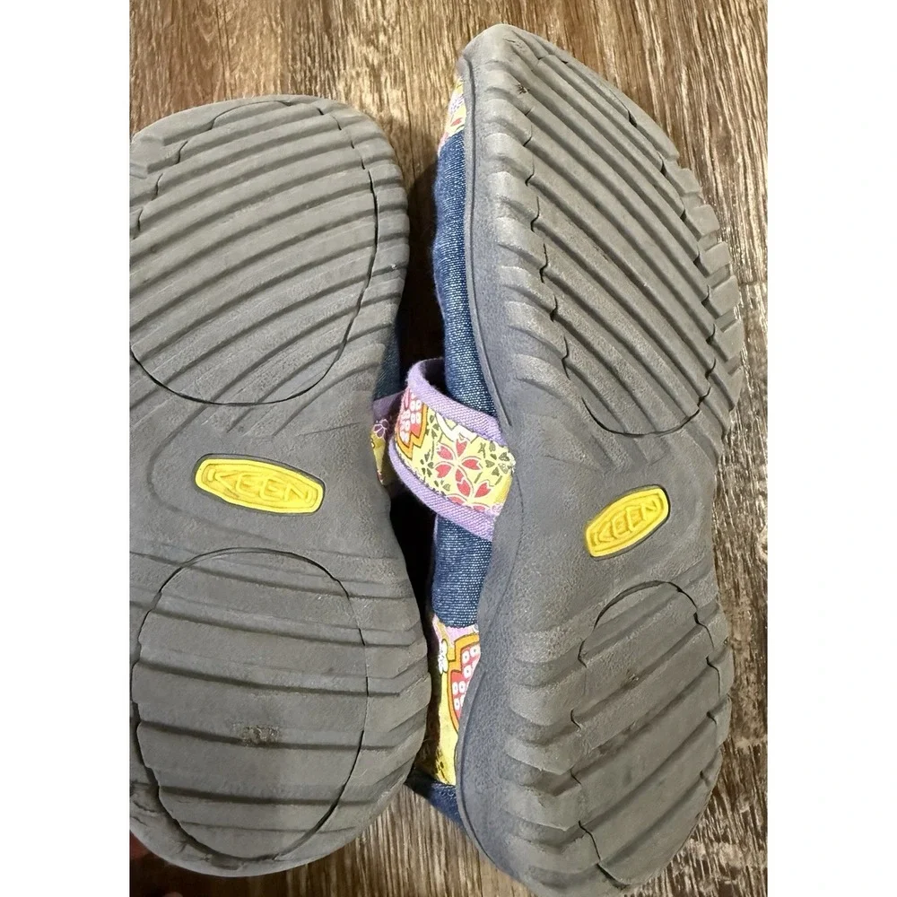Keen Kids Harvest Mary Jane's Denim Floral Size 1 Slip On Patchwork